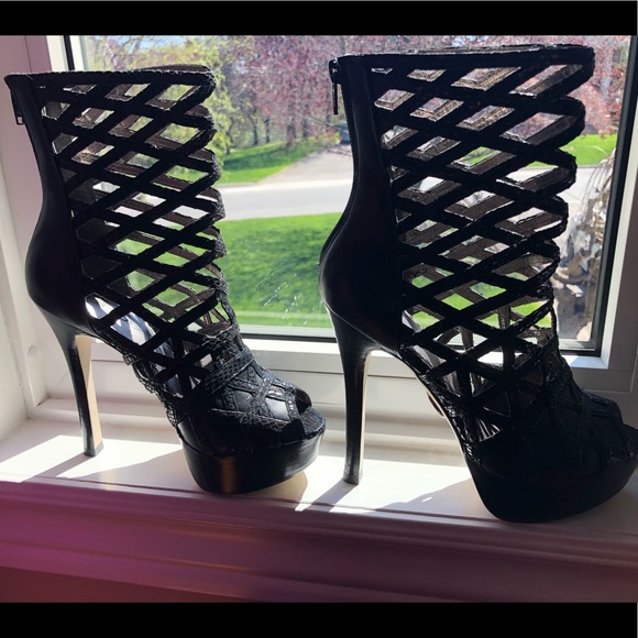 High heels - Picture 2 of 2